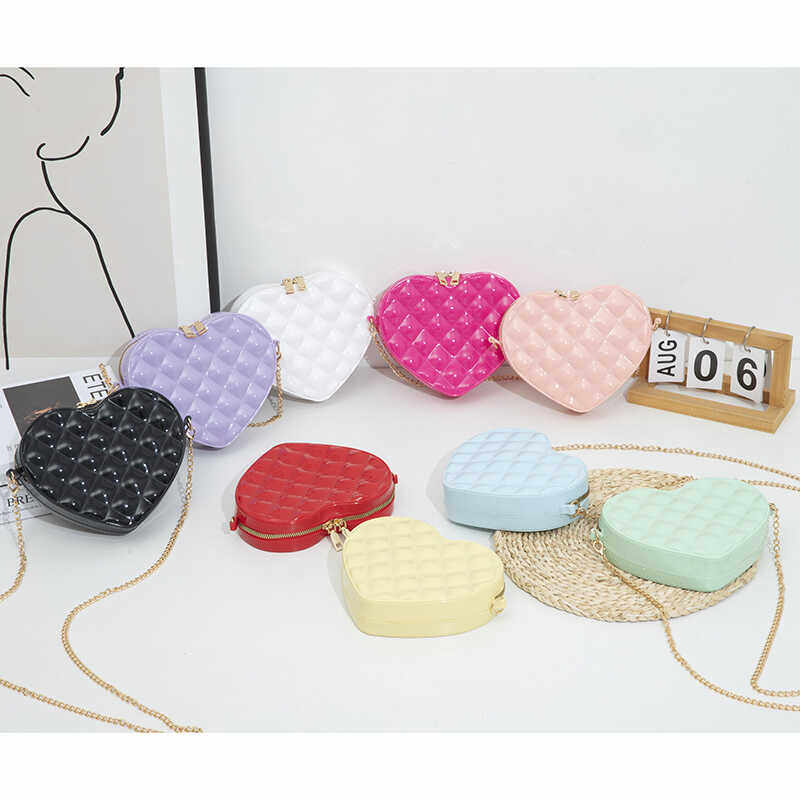 2026新款果冻包爱心菱格包时尚百搭单肩斜挎小包女夏季糖果链条包