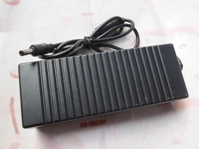 神舟战神Z7  Z7M-KP7S1 笔记本电源充电器19V6.15A电源线