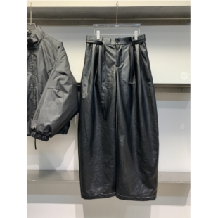 韩系痞帅质感PU皮裤 设计师款 2025冬季 极简高级感阔腿长裤 独处