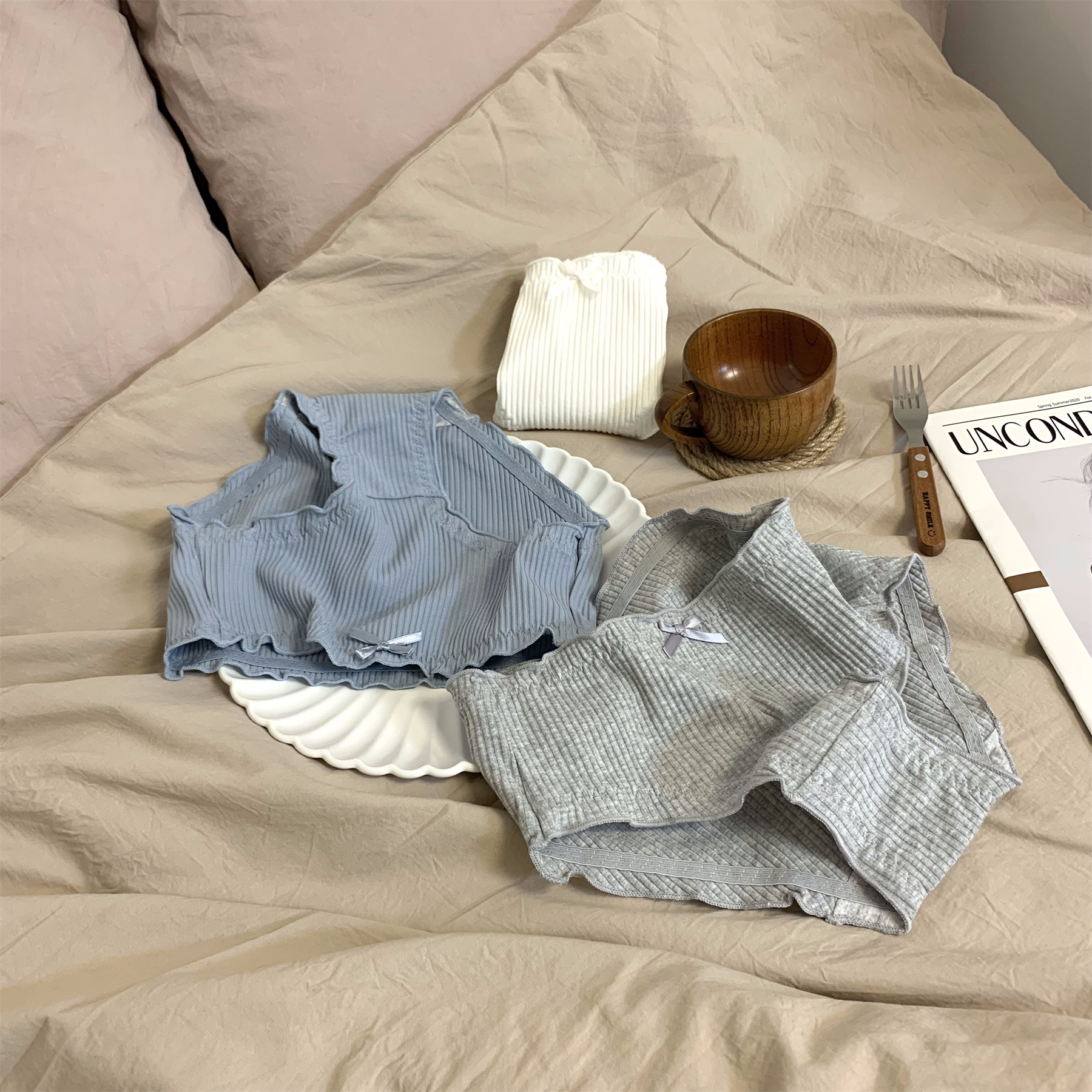 泽衣壹品2024款纯欲风女士纯色条纹蝴蝶结中腰抗菌全棉内裤女纯棉