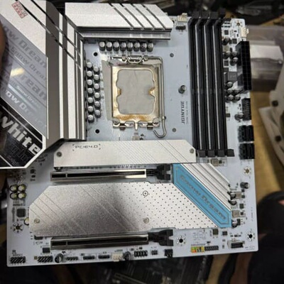 议价请精粤z690m-snow 雪之梦，成色不错可维修