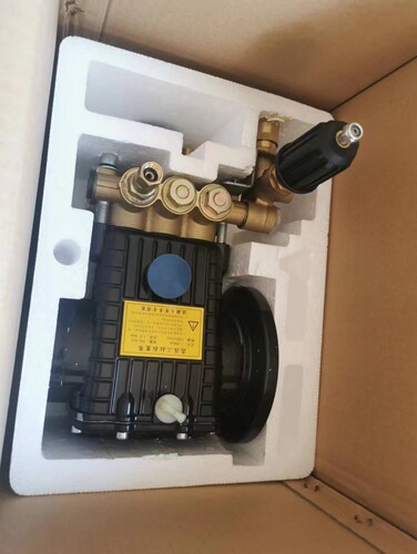 三一重工混凝土泵车专用水泵神龙QL-80B18轴高压水泵