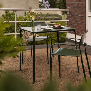 String Libelle系列桌子户外方桌高端优雅桌子北欧风 Grythyttan