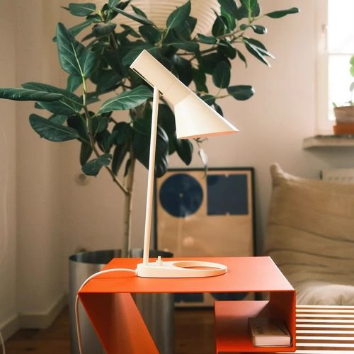 LouisPoulsen卧室床头灯