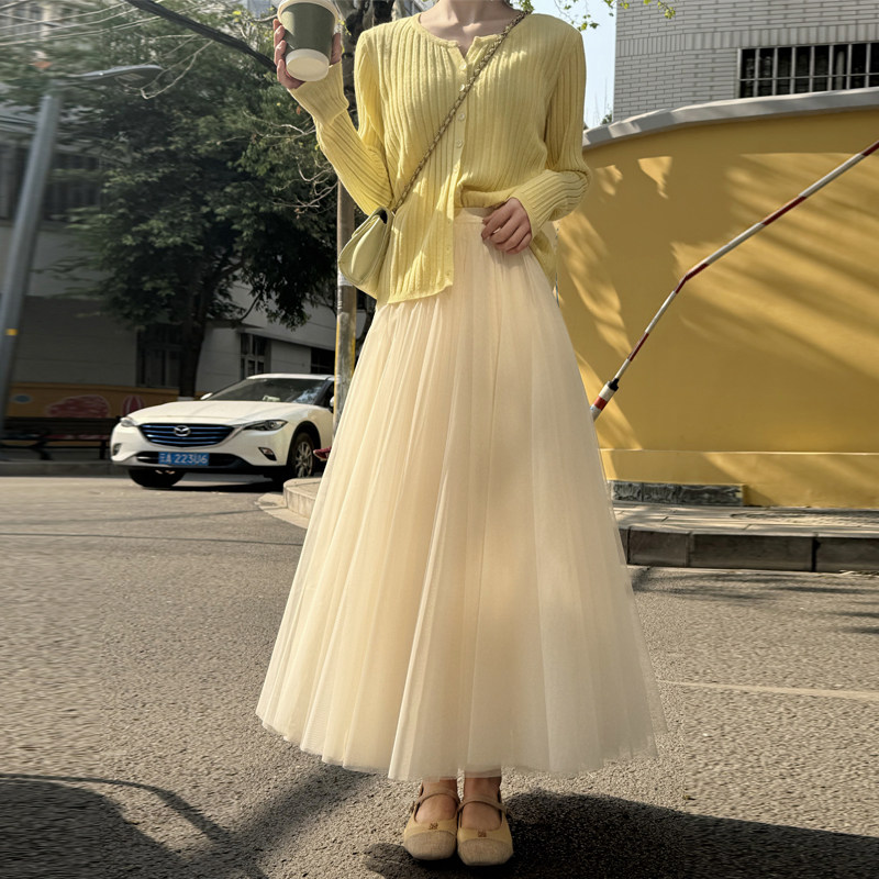 2025新款网纱半身裙女秋杏色纱裙垂坠感超仙绝美蓬蓬裙长款显瘦