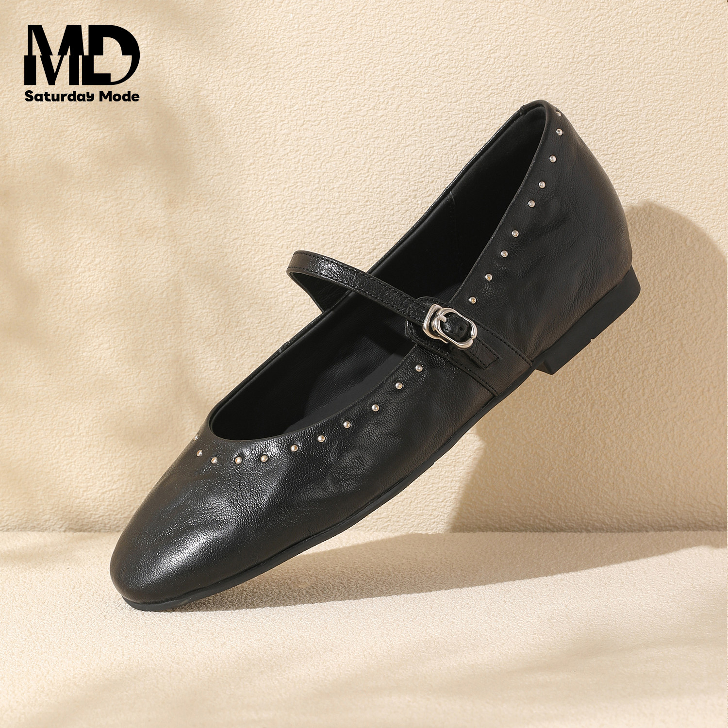 saturdaymode法式铆钉浅口单鞋2025秋季新款平底芭蕾鞋复古玛丽珍