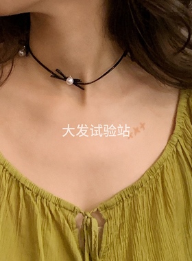 大发试验站 银色皮质蝴蝶结轻奢项链纯欲风choker颈链高级感锁骨