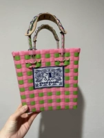 Флуоресцентный зеленый