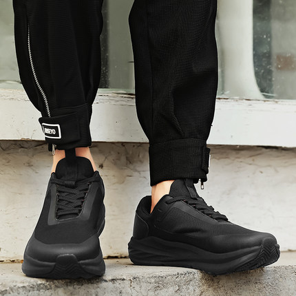 秋冬男子宽脚鞋全黑厚底防滑耐磨户外登山鞋4E宽楦运动越野跑鞋潮