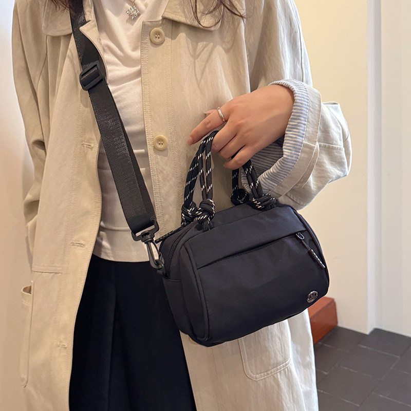 秋冬高级感通勤小众手机斜挎小包包女2025新款棕色贝壳包手提布包,箱包皮具/热销女包/男包,通用款女包,淘宝优惠券,粉丝福利购,淘宝优惠卷