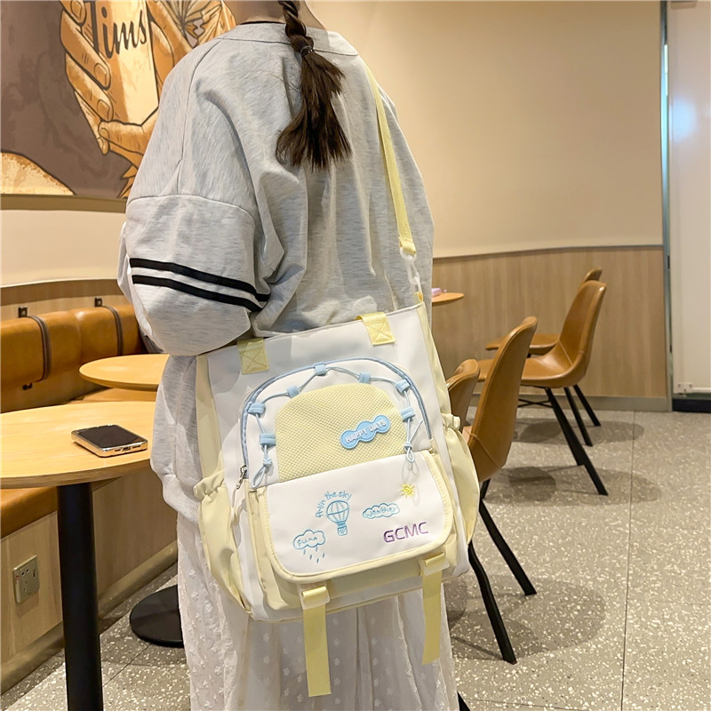 可爱撞色小清新斜挎包日系学院风少女大容量托特包学生上课补习包