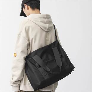 运动健身斜挎包男学生日系通勤单肩包大容量手提短途旅行包女轻便