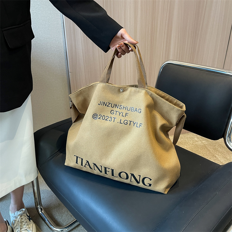 单肩包车缝线中日大容量女百搭