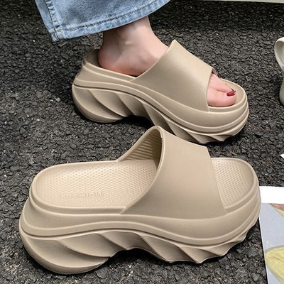 赵露思同款小个子高跟拖鞋女夏外穿增高8CM厚底沙滩海边凉拖鞋女