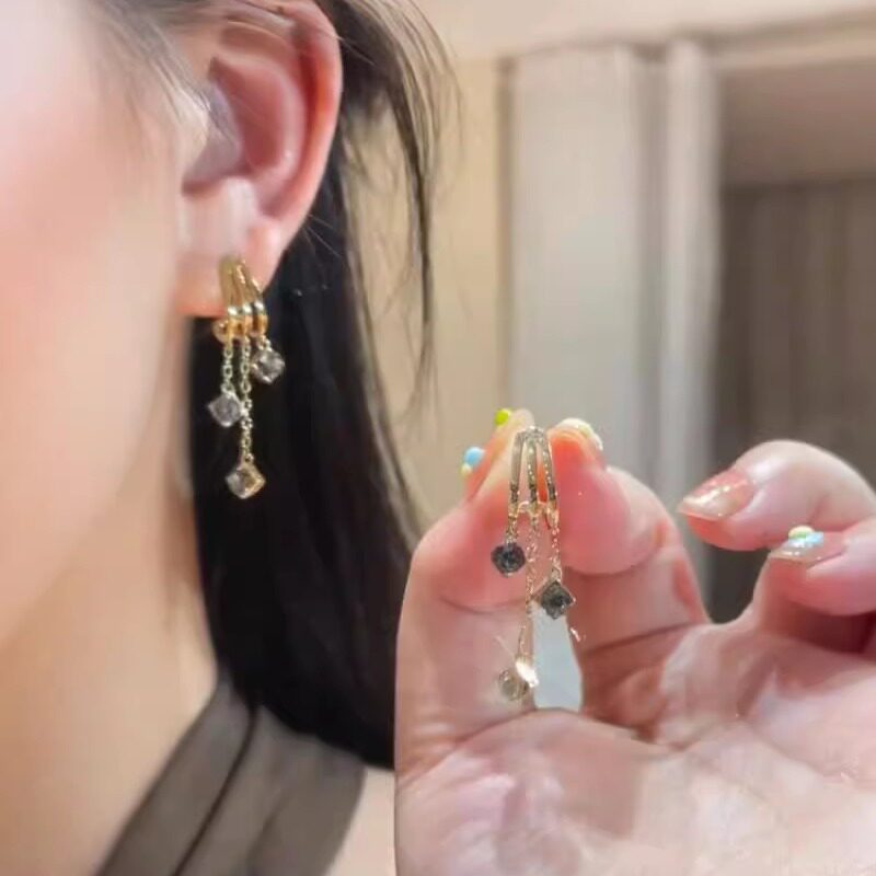 法式复古气质灰色锆石流苏耳环女
