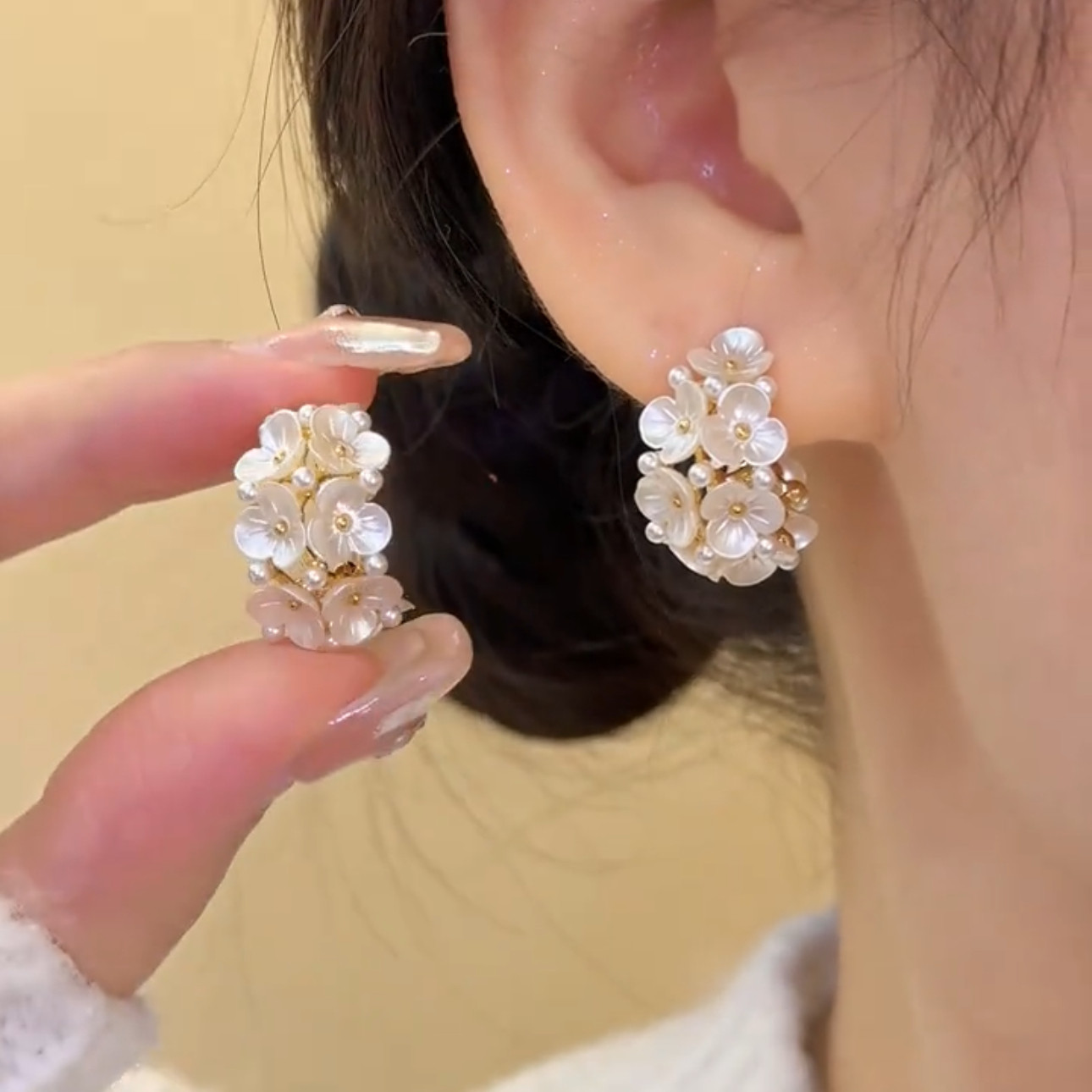 法式轻奢绣球花朵珍珠耳环女设计感耳饰2025新款爆款时尚精致耳钉,饰品/流行首饰/时尚饰品新,耳环,淘宝优惠券,粉丝福利购,淘宝优惠卷