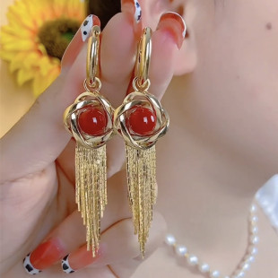 轻奢高级感缠绕红色珍珠流苏耳环女气质百搭耳扣2025新款长款耳饰