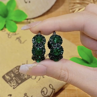 小众设计感复古绿色水晶圈圈耳环耳扣女气质百搭镶钻耳圈轻奢耳饰