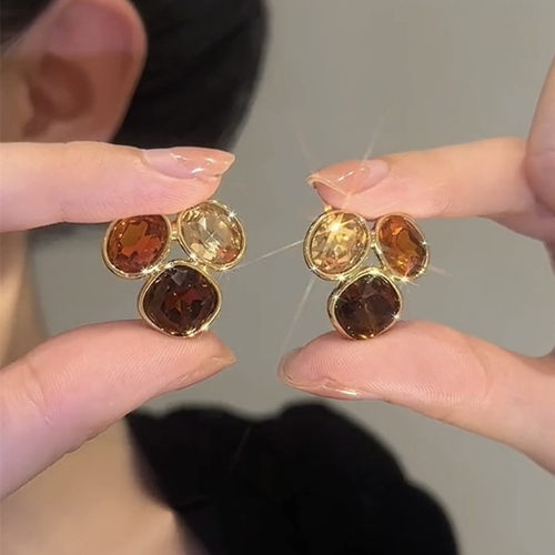 轻奢高级感咖色锆石耳环女