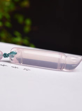 新款天然粉水晶喵币吊坠 天然粉水晶手工雕刻毛笔