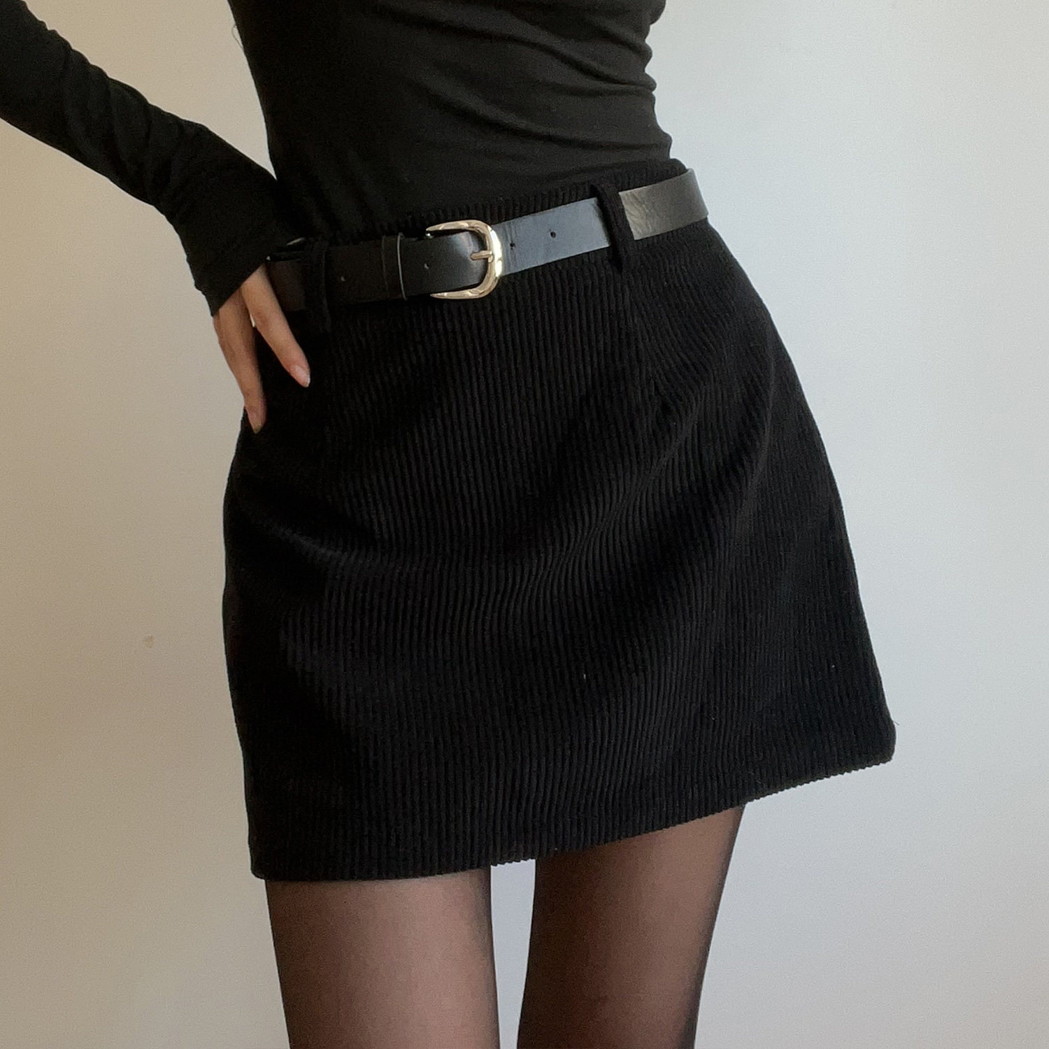 BERAN 复古简约基础款中高腰纯色百搭灯芯绒防走光A字短裙半身裙