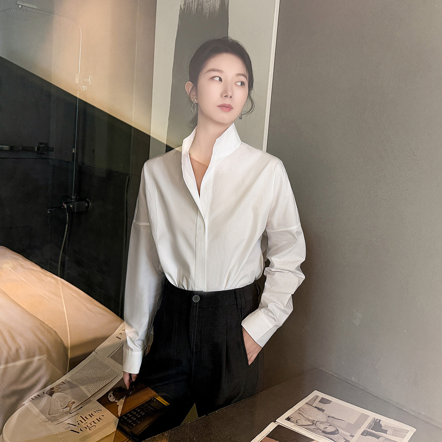 法式白色立领衬衫女高端轻奢高级感气质长袖宽松休闲老钱风上衣秋