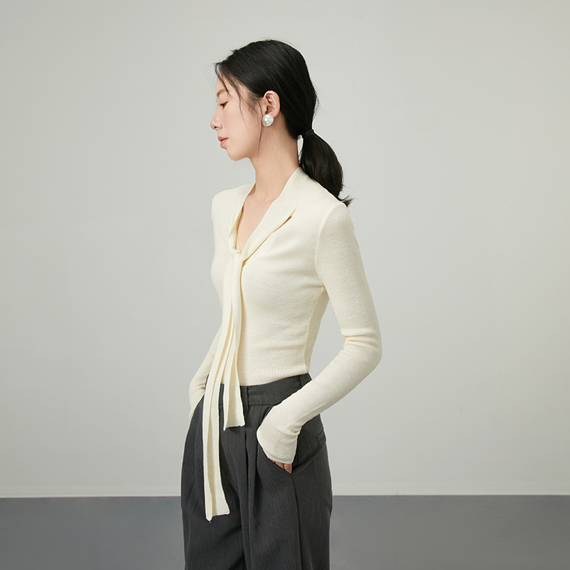 V领飘带羊毛针织打底衫