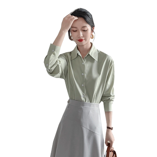 秋2026新款高级感浅绿色衬衫女修身显瘦长袖洋气时尚复古港味衬衣