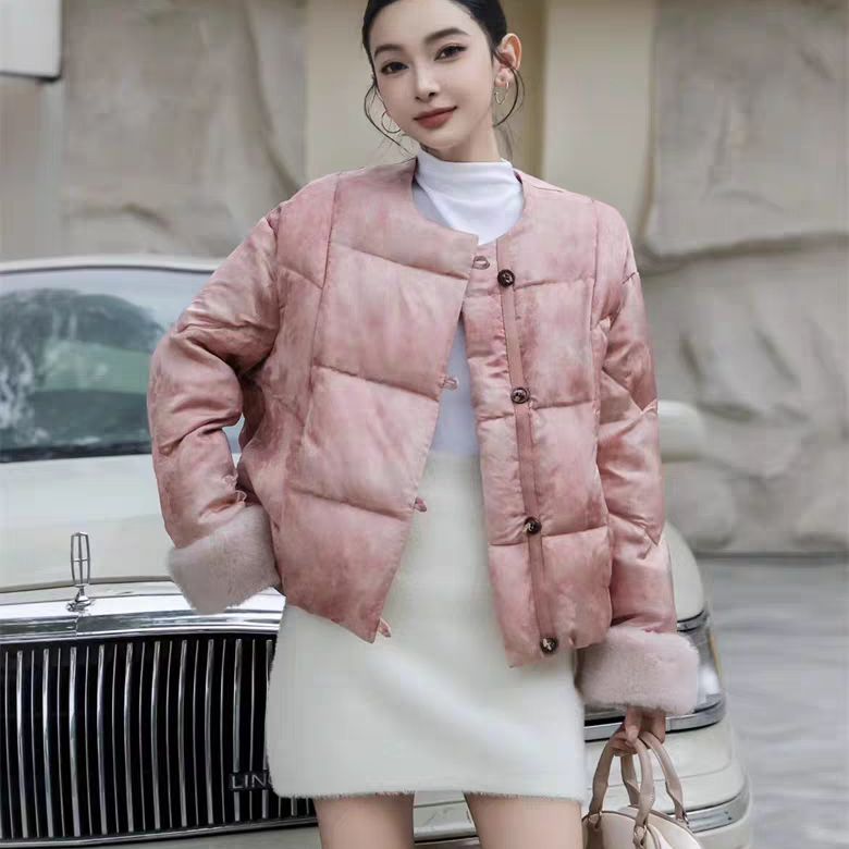 童心流行复古白鸭绒保暖羽绒服外套(配可拆真狐狸毛袖毛)1201