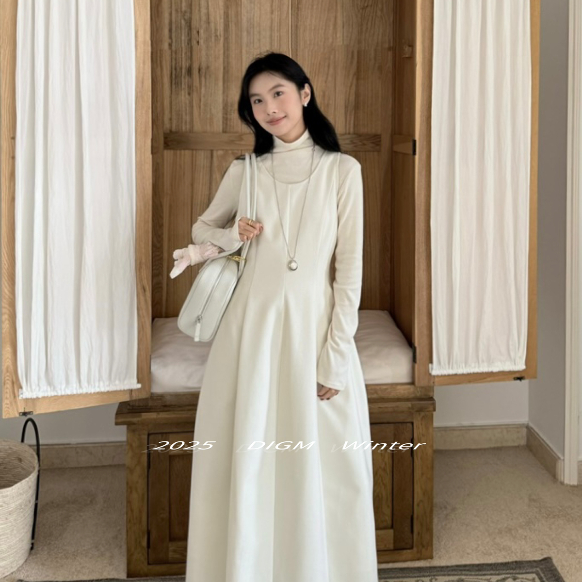 童心搭纯色羊毛立体剪裁收腰显瘦加厚背心连衣裙（含5羊毛）A172