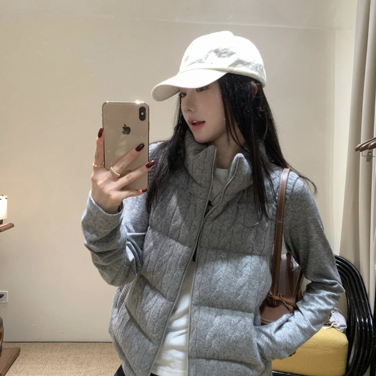 童心家搭纯色立领绞花毛织加厚保暖拉链设计无袖外套马甲A19803