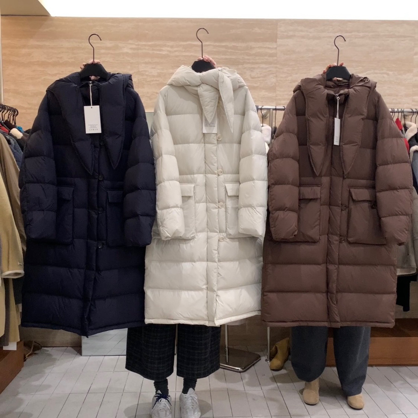 童心店冬上新简约廓形连帽长款绗缝设计感保暖羽绒服外套Y258103