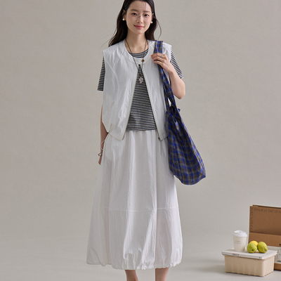 童心家马甲外套+内搭条纹t恤+a字半身裙三件套套装BD0137D