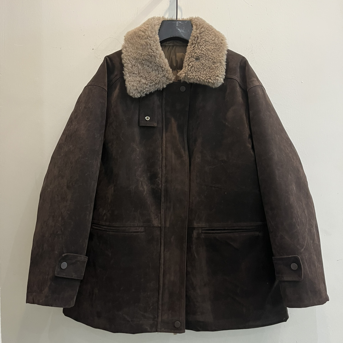 童心设计恩风羽绒极简风格撞色线迹拼接廓形保暖羽绒服外套W25C26