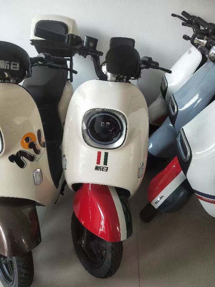 新日电动车广环外壳配件全套塑件红运电瓶车坐垫前围前泥板大灯