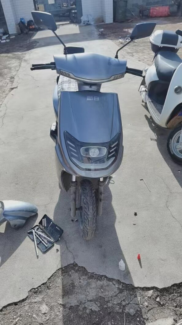 新日电动车外壳配件全套塑件元泰电瓶车大灯坐垫前围面板前泥板