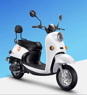 雅迪大牛电动车配件全套塑件外壳灯具坐垫前围面板大灯头罩前泥板