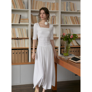 SimpleRetro罗马庭院 法式白色方领针织连衣裙女五分袖显瘦a字裙