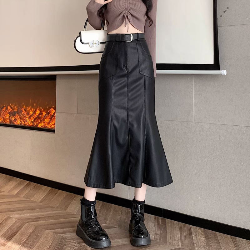 推荐pu皮裙半身裙女春秋2026新款高腰显瘦中长款黑色包臀a字鱼尾