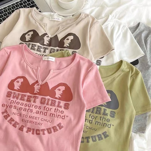 奇奇大码女装 93QQDMNZ8319 整款下架