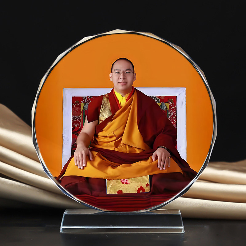 第十一世班禅额尔德尼确吉杰布坚赞诺布西藏活佛画像水晶摆台定制
