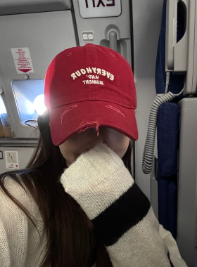 美式复古红色棒球帽子女春秋做旧破洞字母鸭舌帽男款大头围情侣款