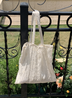 薄款蕾丝花朵白色帆布包女夏季韩系大容量单肩包女法式慵懒托特包