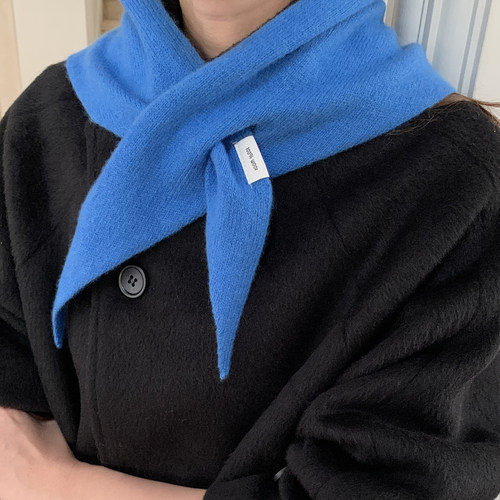 吸睛点缀搭配100%羊毛针织三角巾