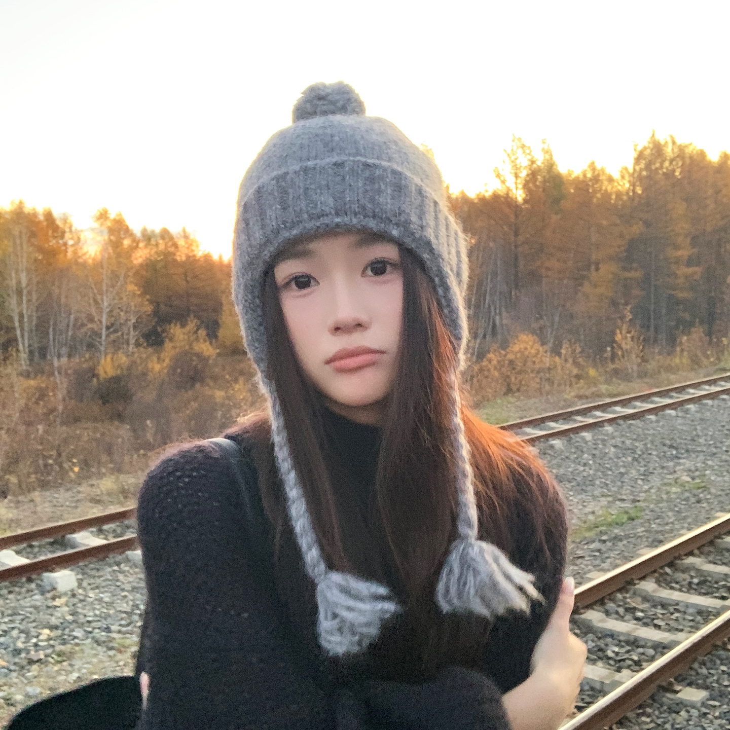 百搭羊毛混纺针织帽保暖雷锋帽