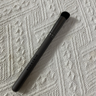 遮瑕神器!红地球坡面圆头遮瑕刷泪沟法令纹眼袋黑眼圈柔软亲肤