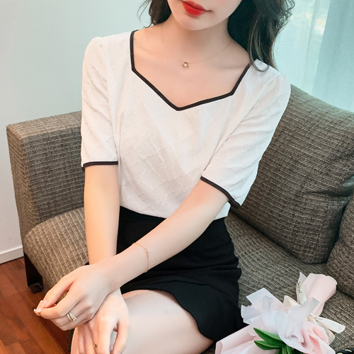 芊云服饰 QAYFS2218