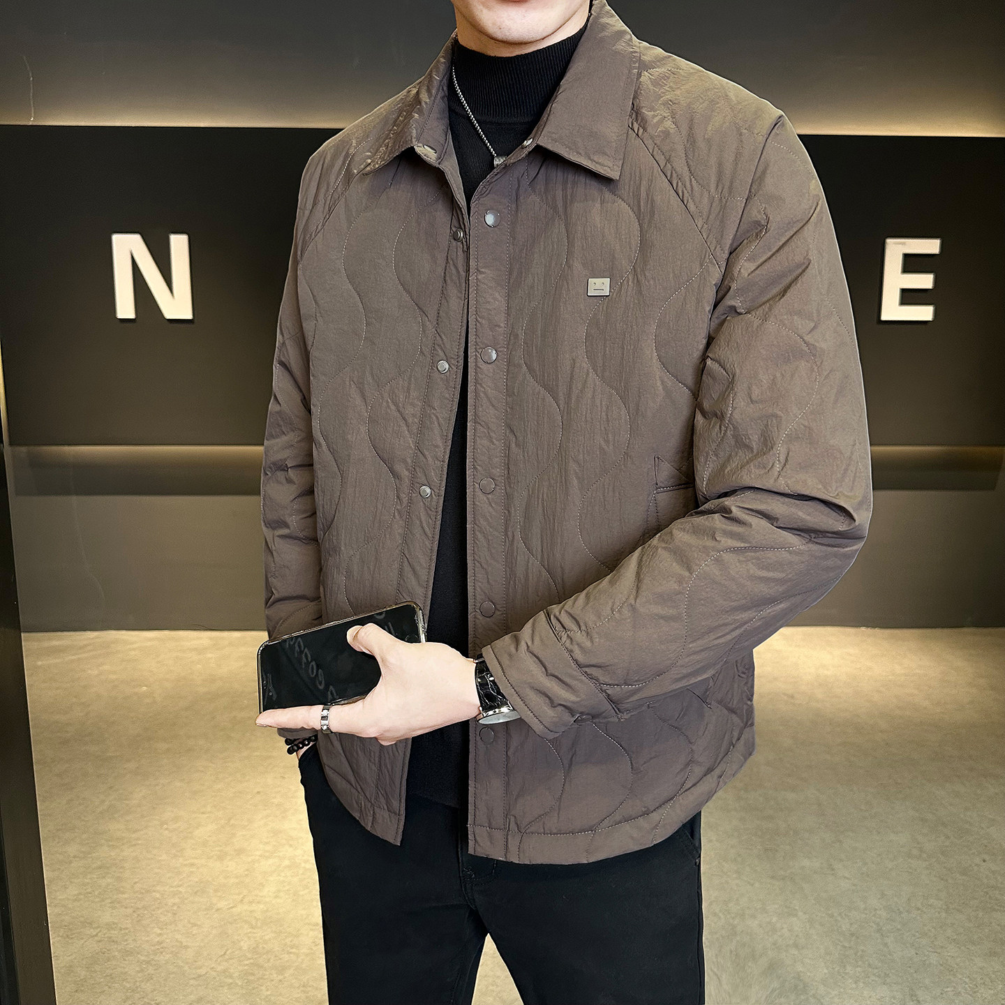 轻薄羽绒服男冬季外套潮牌2025新款休闲纯色帅气男生冬装鸭绒上衣