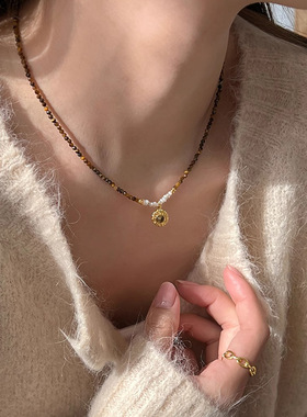 项链女轻奢小众秋冬款虎眼石淡水珍珠项链日常百搭串珠项链毛衣链