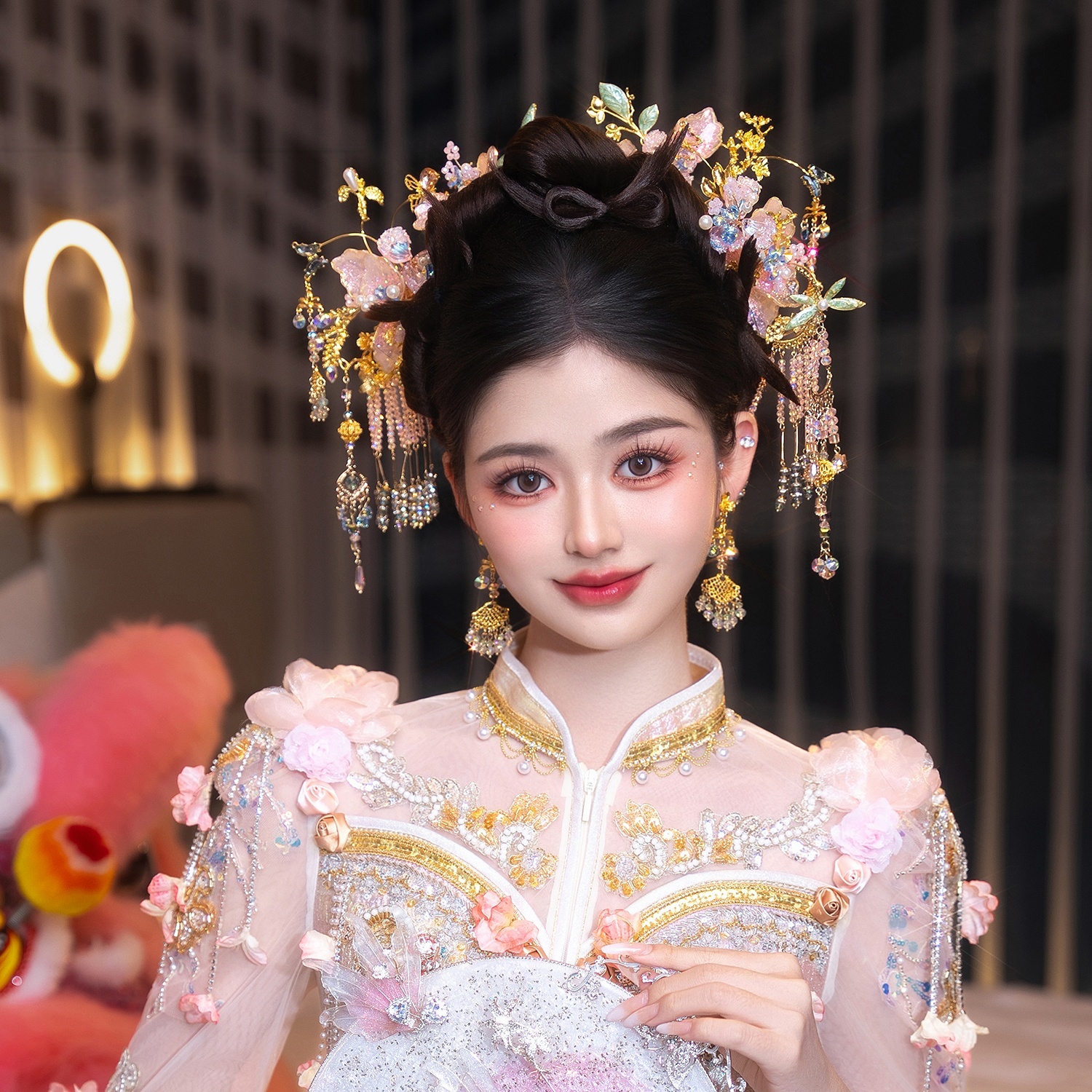 2025新款中式新娘头饰秀禾服龙凤褂汉服古风发饰古装婚礼结婚饰品